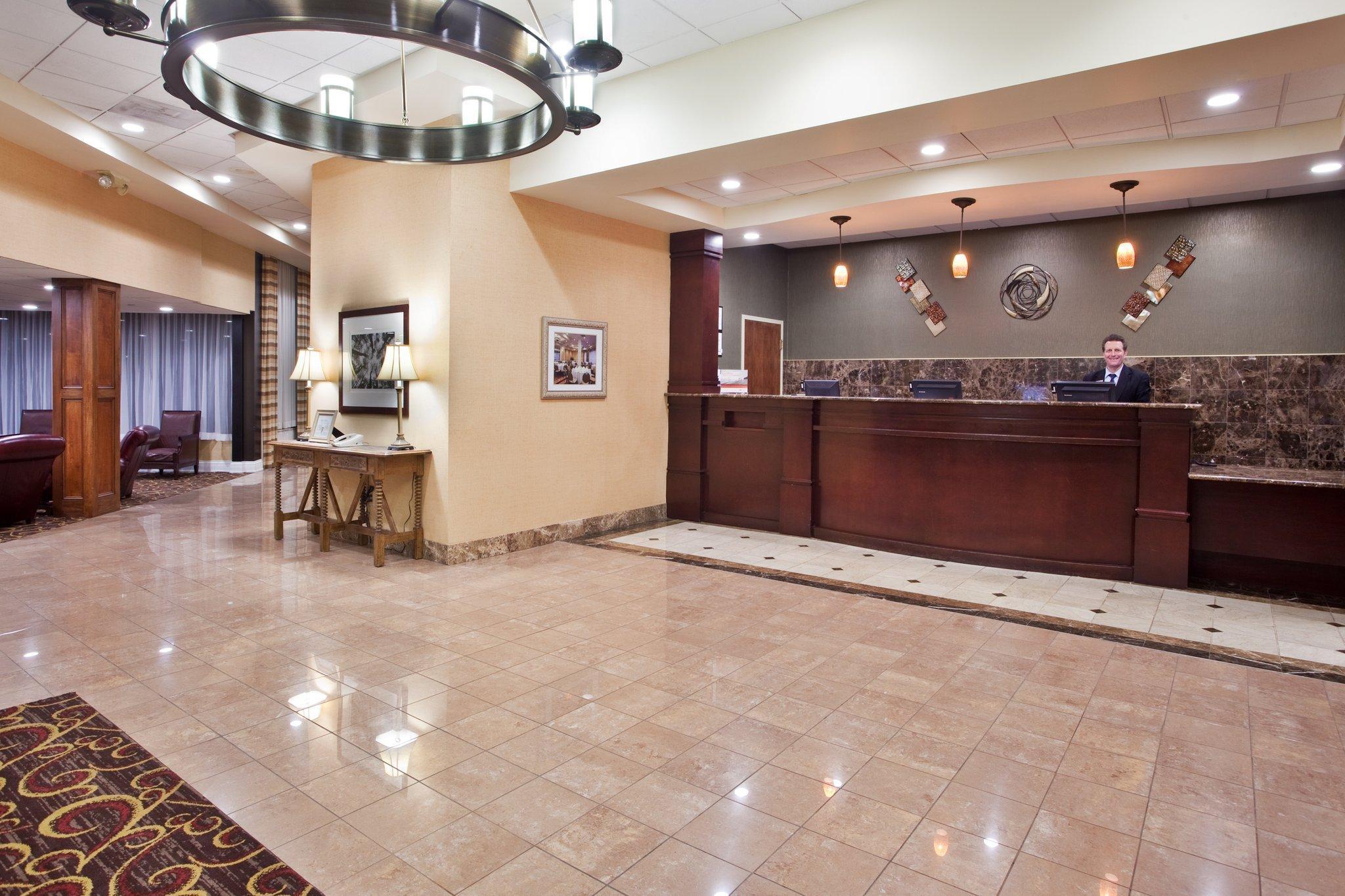 Hotel Ramada By Wyndham Cleveland Independence Exteriér fotografie