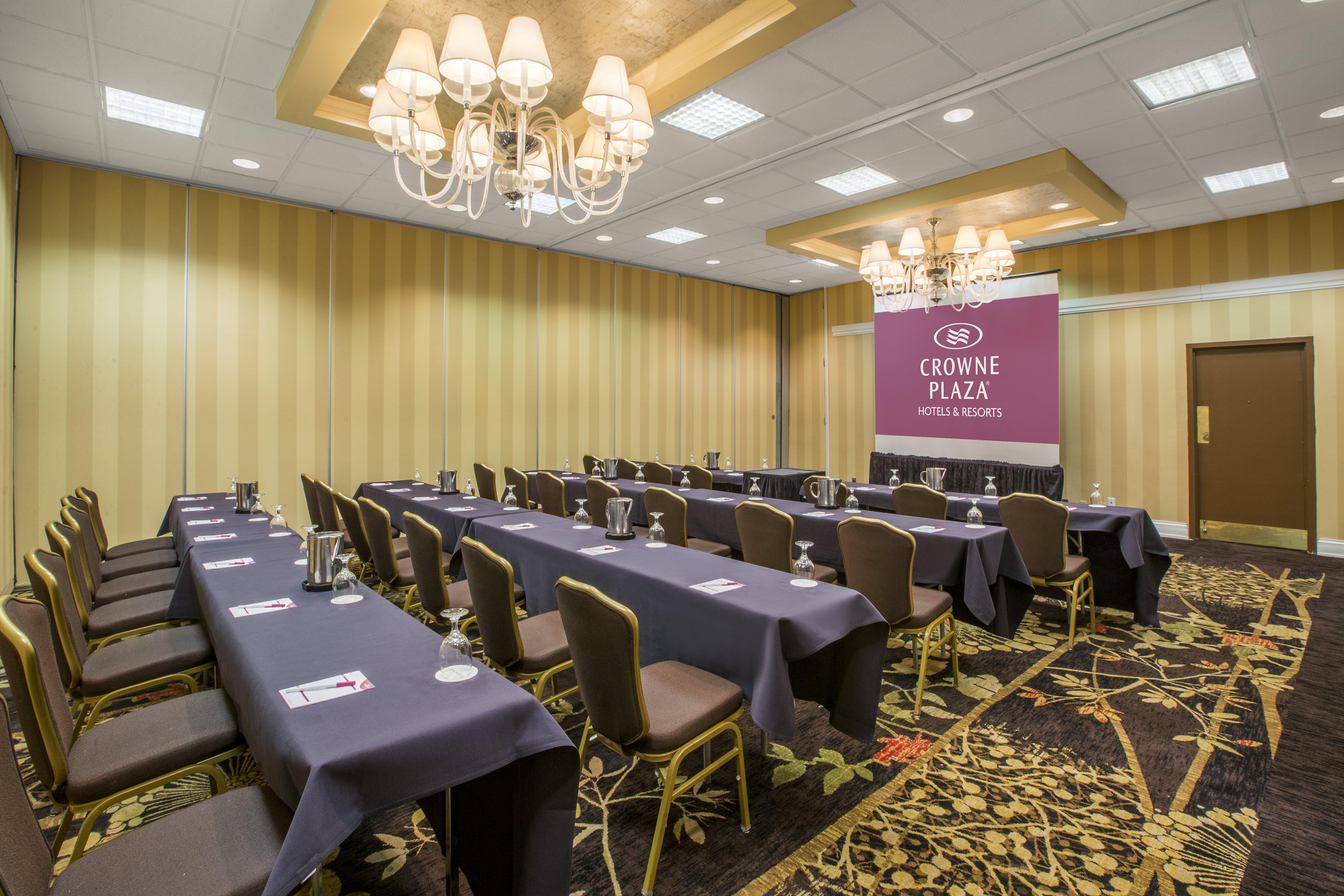 Hotel Ramada By Wyndham Cleveland Independence Exteriér fotografie