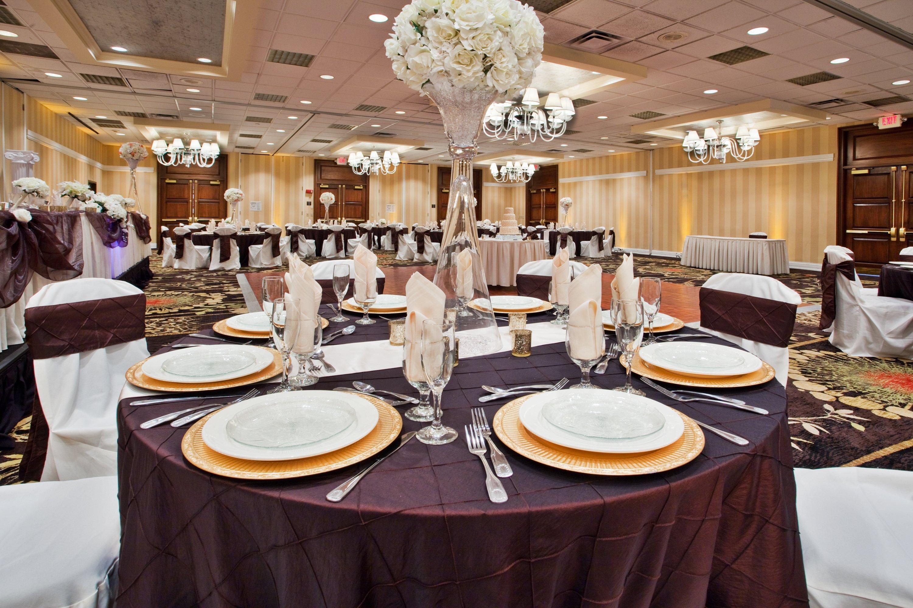 Hotel Ramada By Wyndham Cleveland Independence Exteriér fotografie